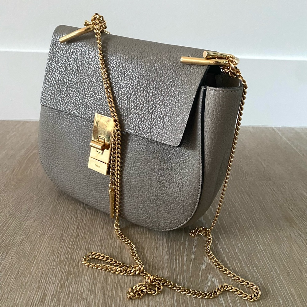 Chloe Drew taupe leather handbag with gold hardware